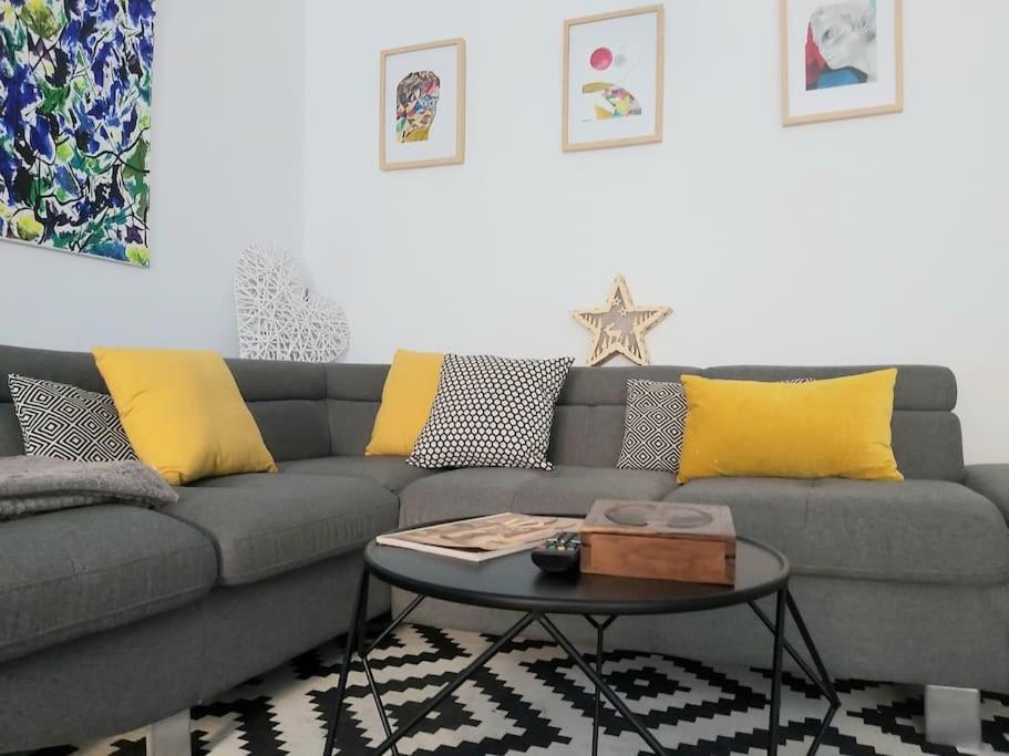 סביליה Luminoso Apartamento En El Centro, Con Mucho Arte מראה חיצוני תמונה