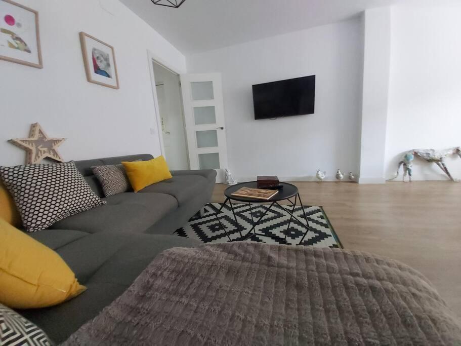 סביליה Luminoso Apartamento En El Centro, Con Mucho Arte מראה חיצוני תמונה