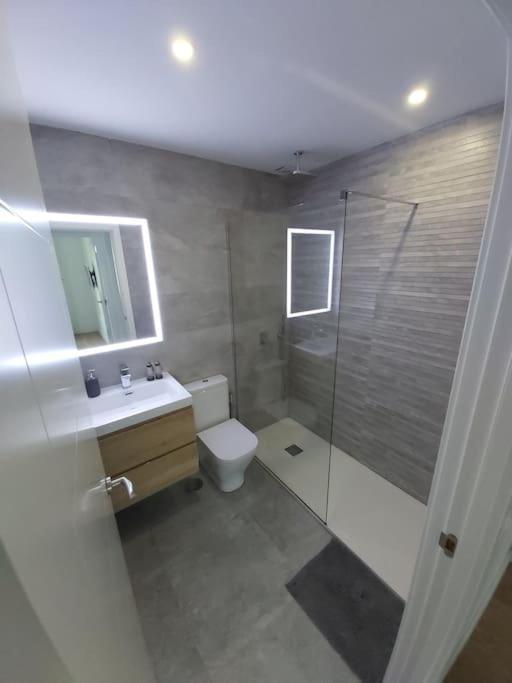 סביליה Luminoso Apartamento En El Centro, Con Mucho Arte מראה חיצוני תמונה